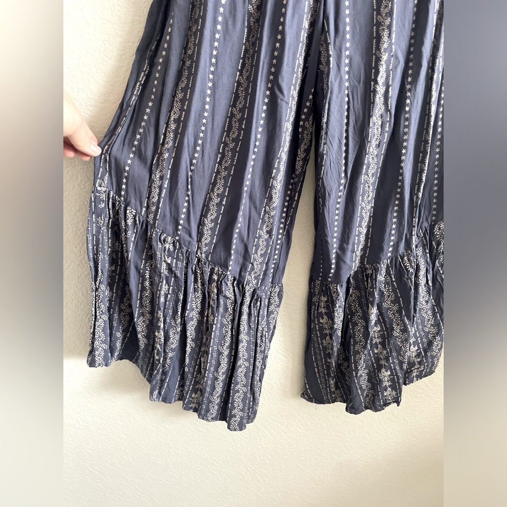 Japna strapless jumpsuit - Picture 2 of 5